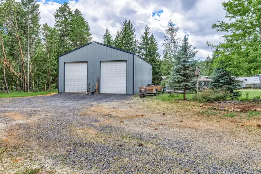 5461 Riverbanks Road, Grants Pass, OR 97527 - #3