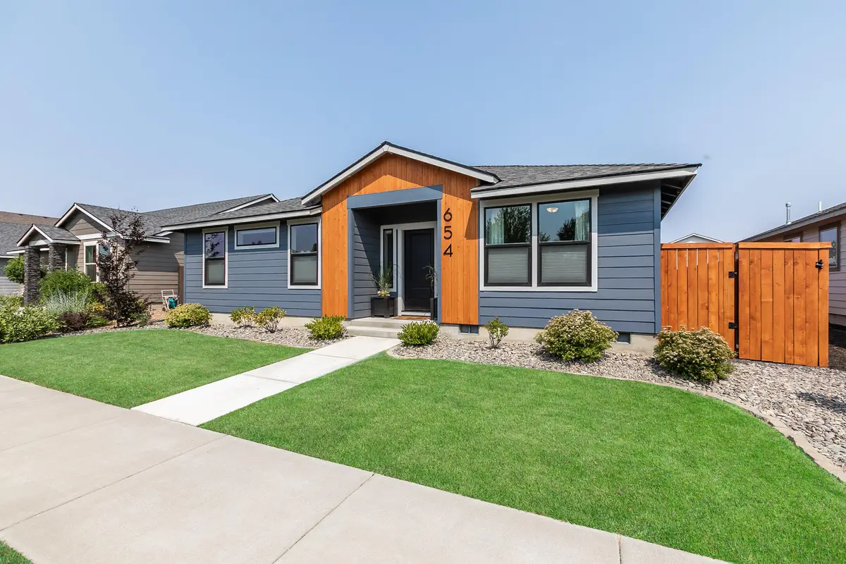 654 NW 27th Street, Redmond, OR 97756 - #1