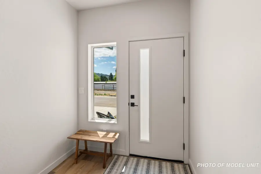 2028 Sunset Drive #5, Medford, OR 97501 - Image #2