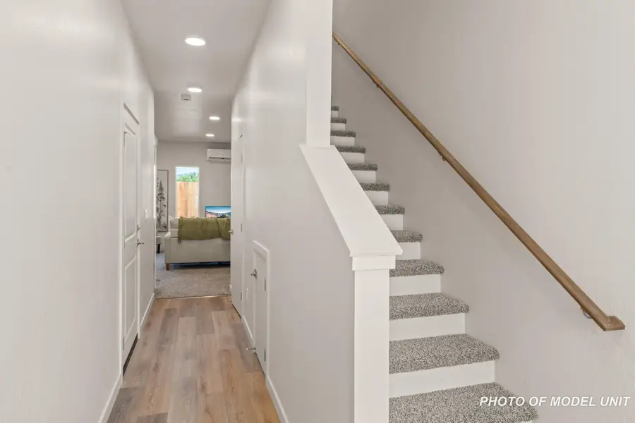 2028 Sunset Drive #5, Medford, OR 97501 - Image #3