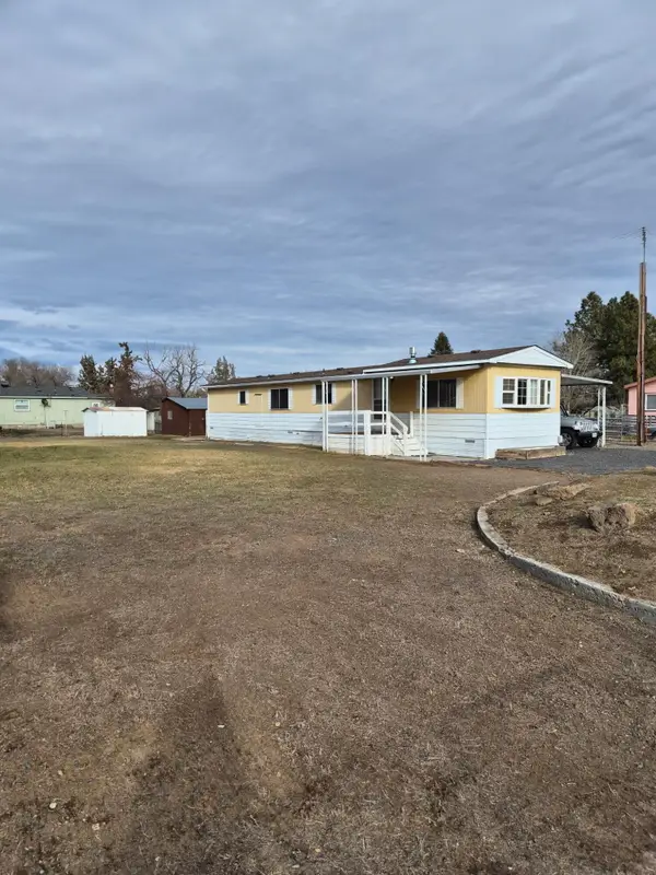 3635 NW Oak Avenue Nw, Redmond, OR 97756