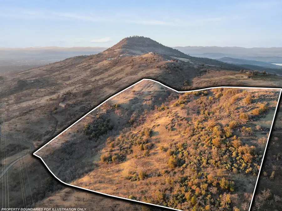 6055 Hillcrest Road, Medford, OR 97501 - Image #2