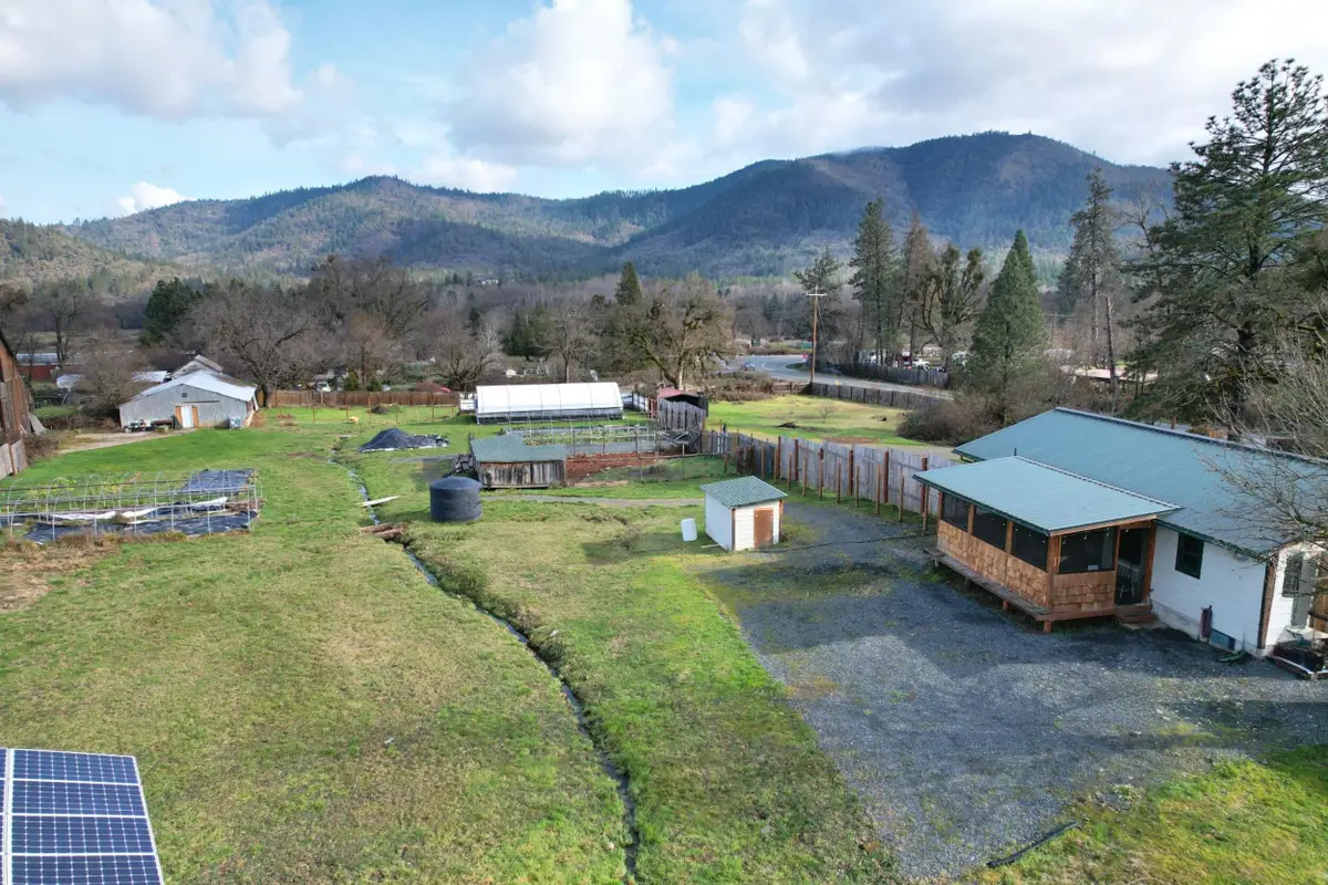 17275 Water Gap Road, Williams, OR 97544 - #1