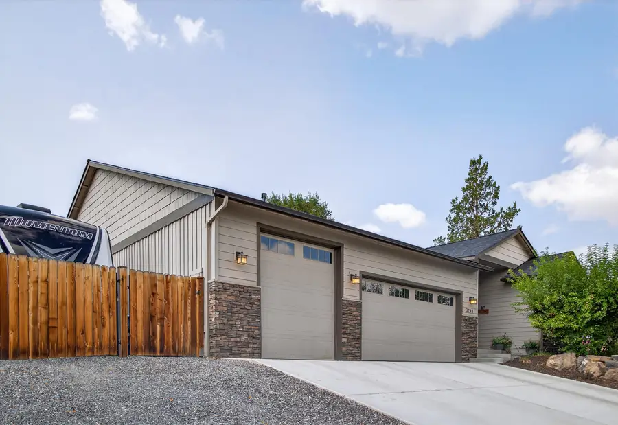 2793 SW 33rd Street, Redmond, OR 97756 - Image #3