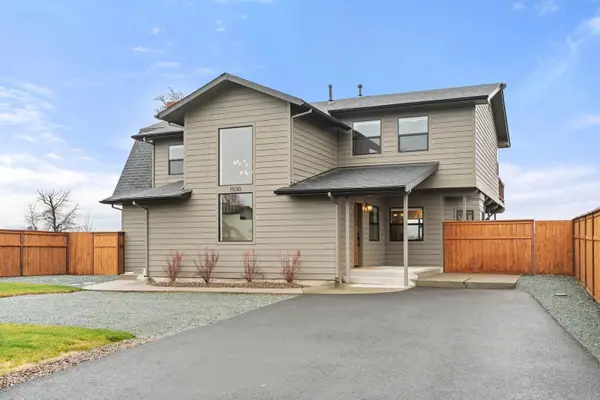 1030 SW River Mist Lane, Grants Pass, OR 97527