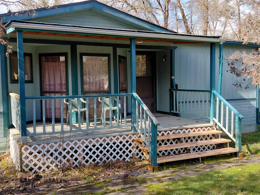 421 Bayard Drive, Grants Pass, OR 97527 - #2