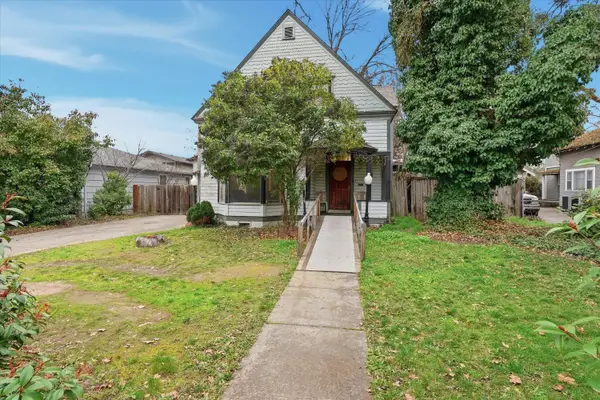 425 S Oakdale Avenue, Medford, OR 97501