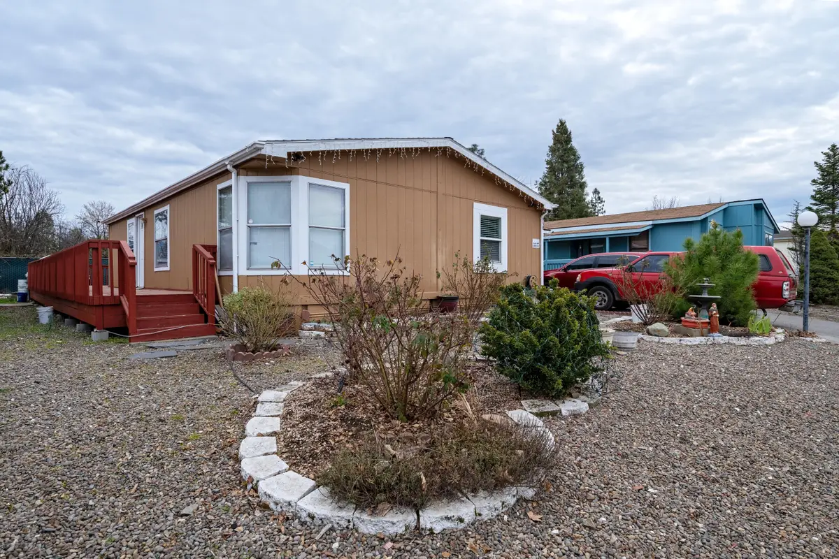 958 Mindy Sue, Medford, OR 97501 - Image #1