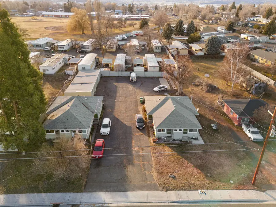 3614 Summers Lane, Klamath Falls, OR 97603 - #3