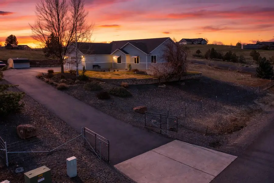 569 SE Nugget Lane, Madras, OR 97741 - Image #2