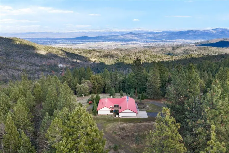 2501 Wagon Trail Drive, Jacksonville, OR 97530 - #3