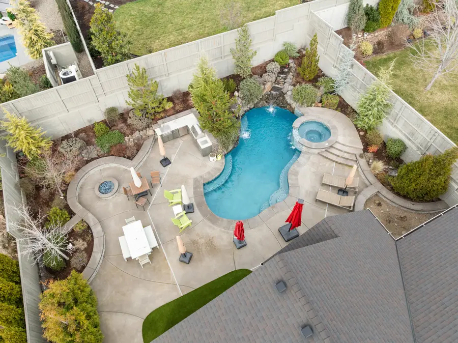 4035 Crystal Springs Drive, Medford, OR 97504 - #3