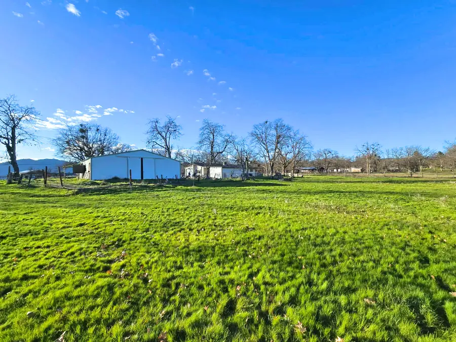 11220 Duggan Road, Central Point, OR 97502 - #3