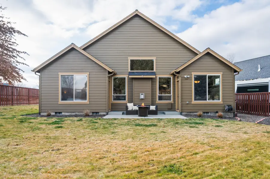 310 NW 28th Street, Redmond, OR 97756 - #3