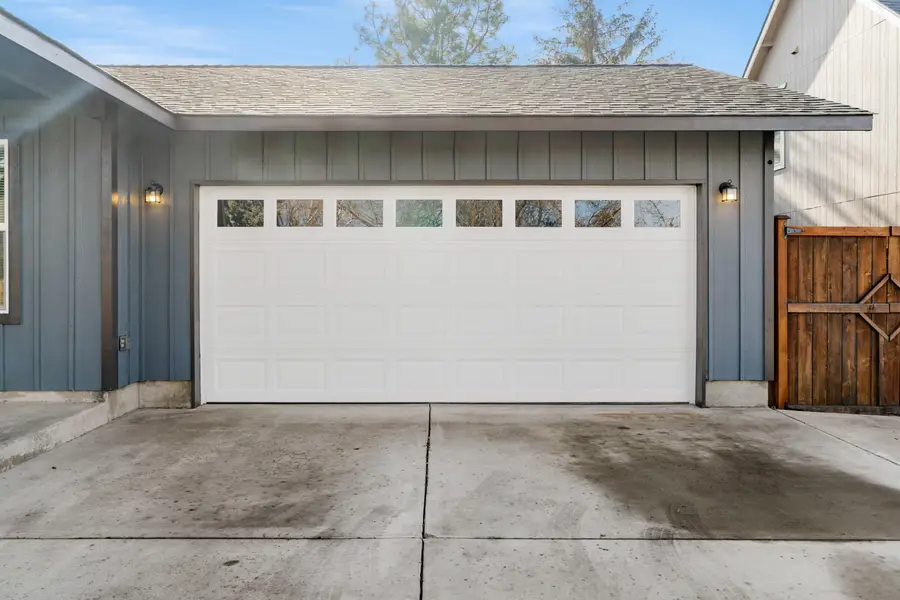 279 SE Laurel Lane, Prineville, OR 97754 - #3