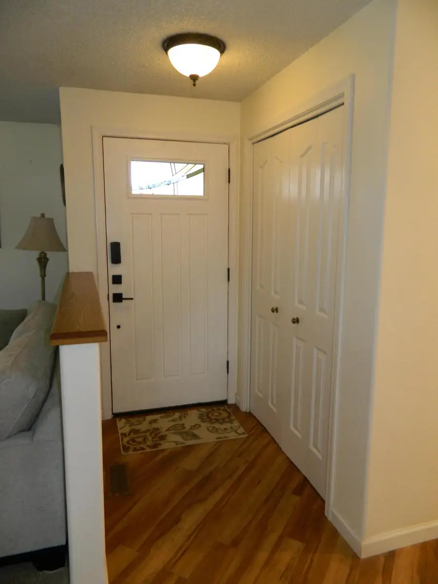 3626 La Marada Way, Klamath Falls, OR 97603 - #3