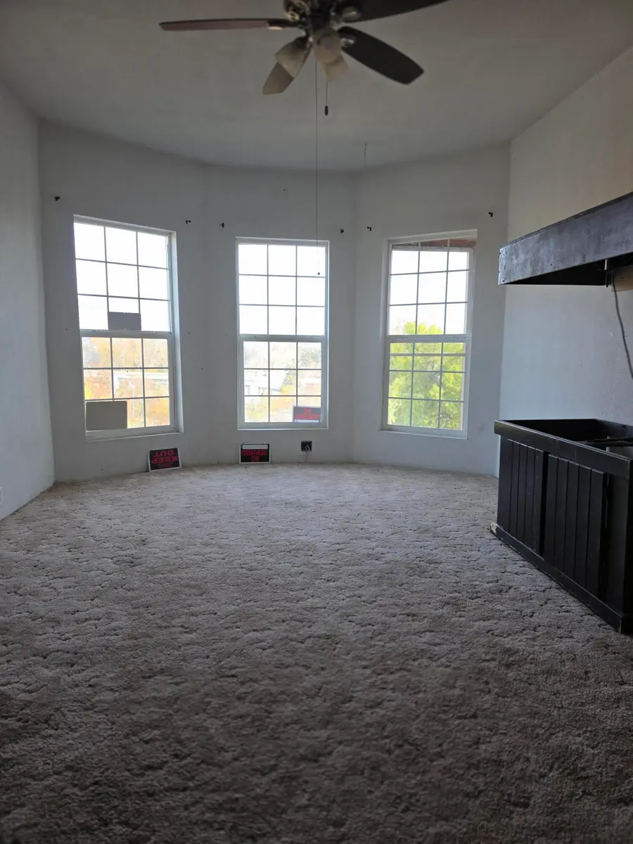 302 W Main Street, Klamath Falls, OR 97601 - #3