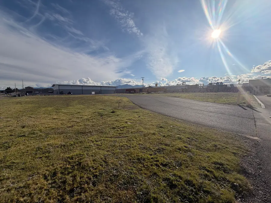 1507 N Central Avenue, Medford, OR 97501 - #2