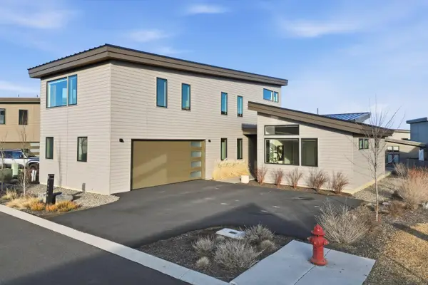 19170 Gateway Loop, Bend, OR 97702