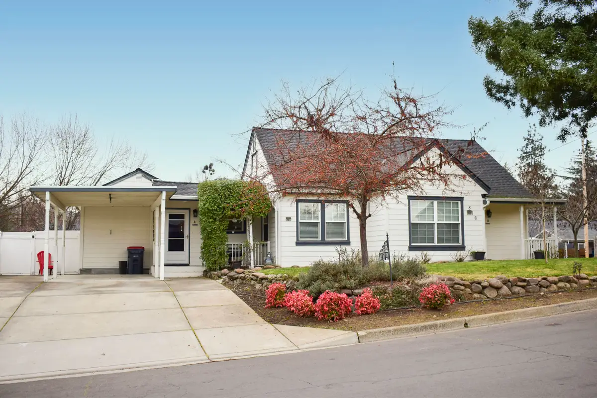 902 N Keeneway Drive #902-904, Medford, OR 97504 - #1