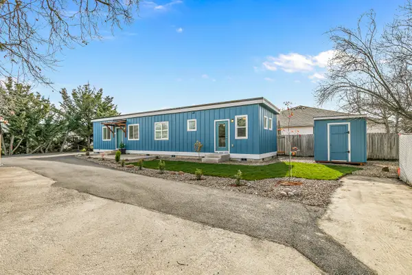 2649 Redwood Avenue, Grants Pass, OR 97527