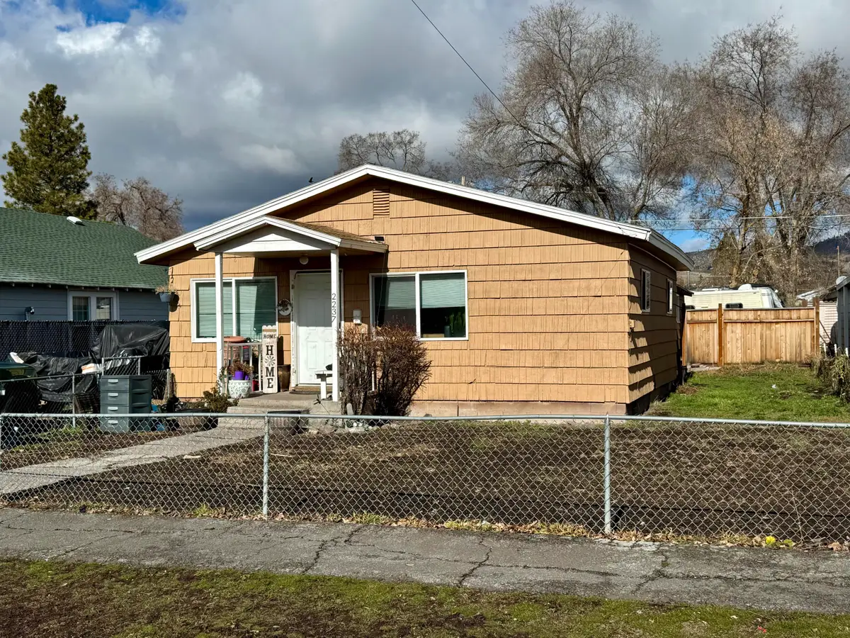 2237 Wantland Avenue, Klamath Falls, OR 97601 - #1