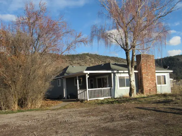 29277 N Highway 97 Highway N #251122, Chiloquin, OR 97624