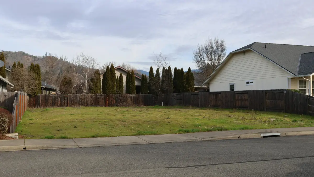 1830 SW J Street #1229, Grants Pass, OR 97526 - #1