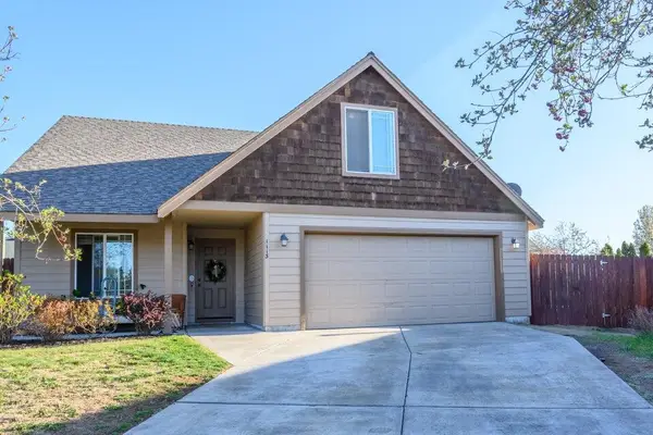 1113 NW 22nd Place, Redmond, OR 97756