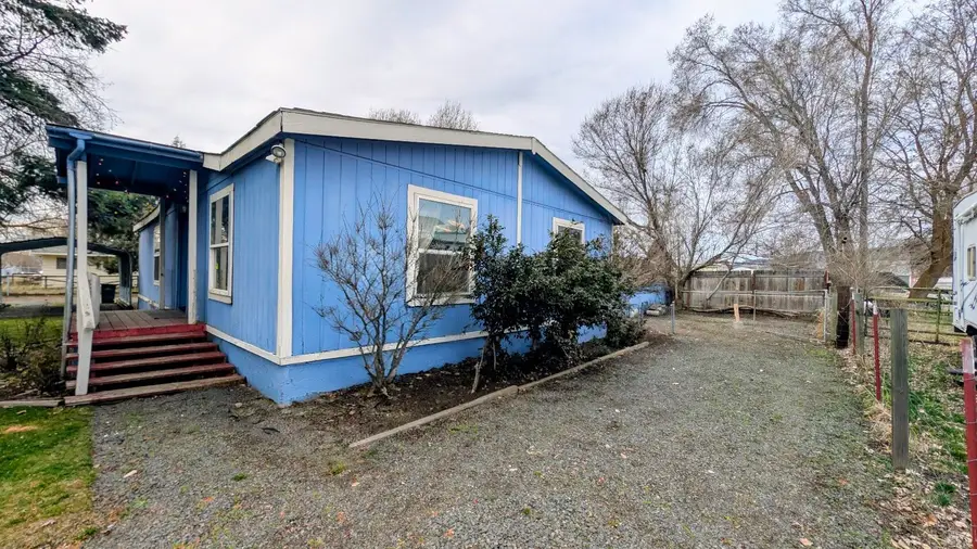 5131 Bristol Avenue, Klamath Falls, OR 97603 - #3