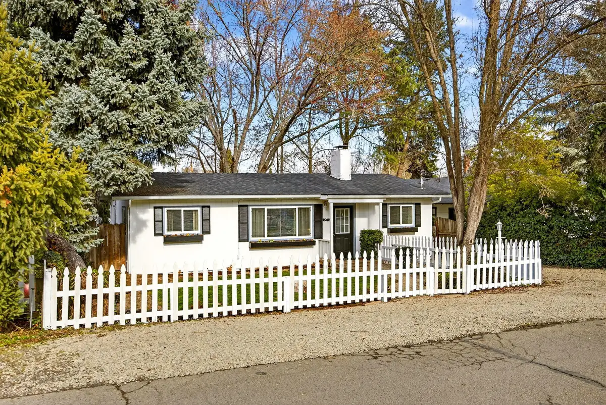 545 E C Street, Jacksonville, OR 97530 - #1