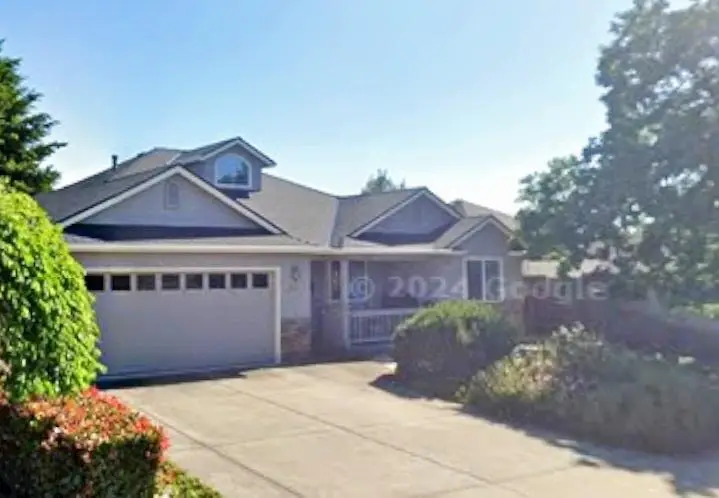 616 Cedarwood Drive, Eagle Point, OR 97524 - #3