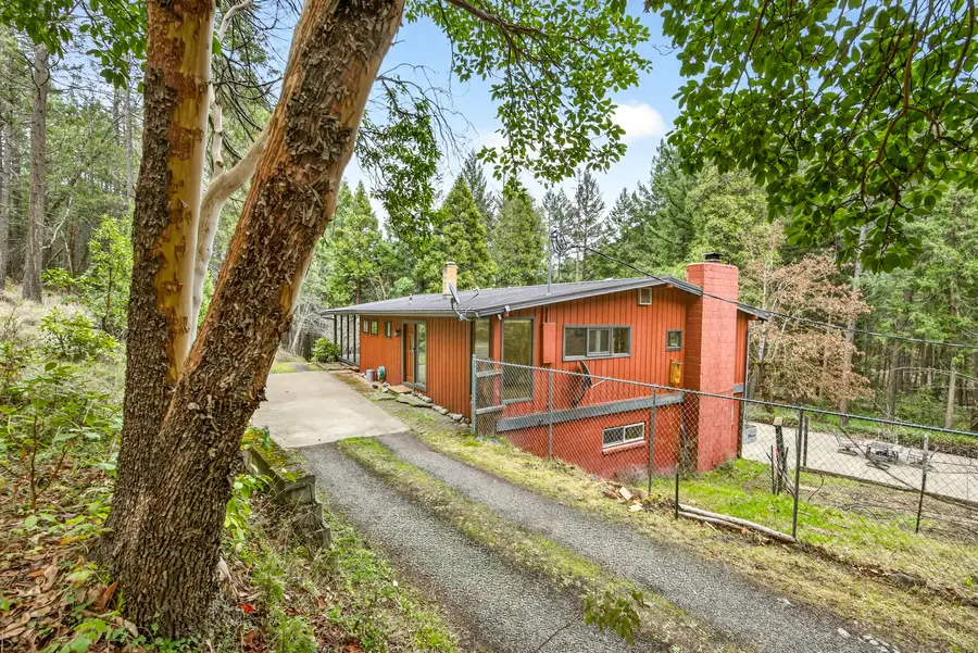 2922 Anderson Creek Road, Talent, OR 97540 - #3