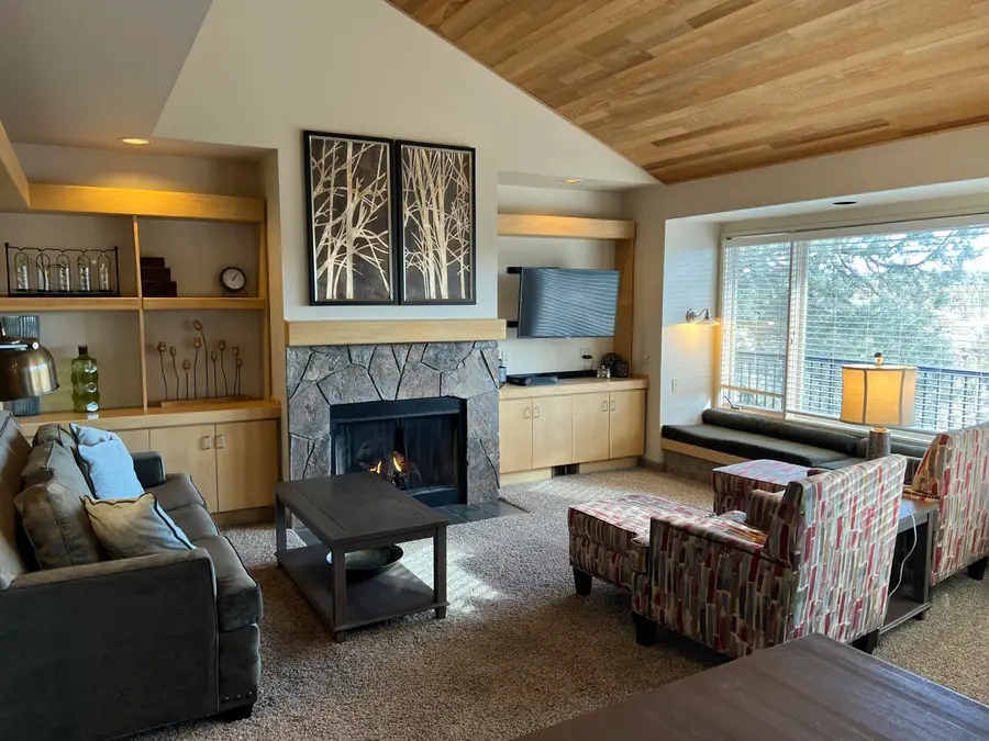 2390 Snowgoose Drive #RV11D, Redmond, OR 97756 - #2