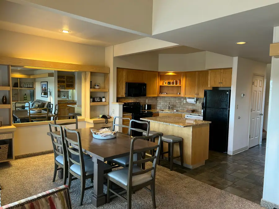 2390 Snowgoose Drive #RV11D, Redmond, OR 97756 - #3