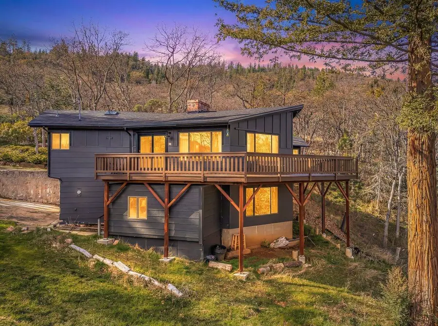 200 Timberlake Drive, Ashland, OR 97520 - #3