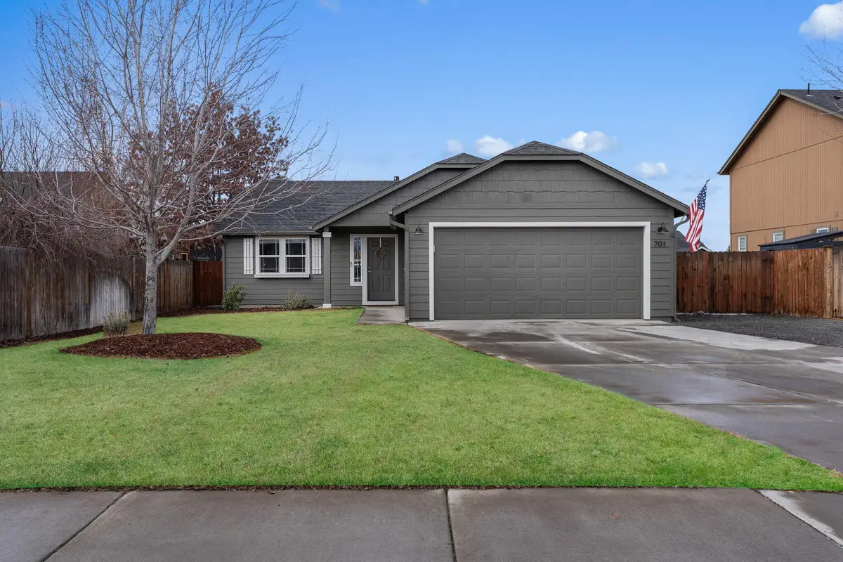 701 NW Green Forest Circle, Redmond, OR 97756 - #1