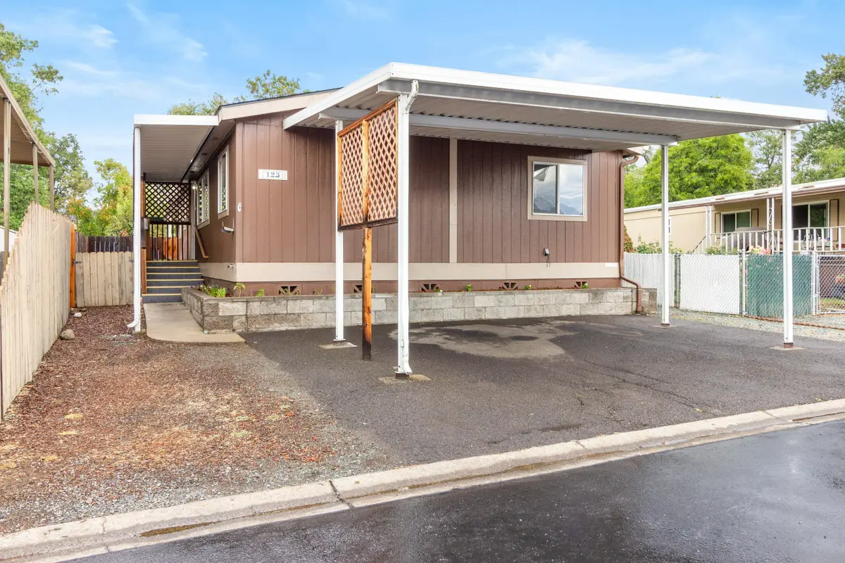 3555 S Pacific Highway #Space 123, Medford, OR 97501 - #1
