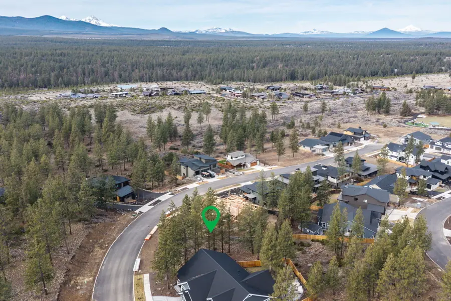 62507 NW Woodsman Loop, Bend, OR 97703 - #3