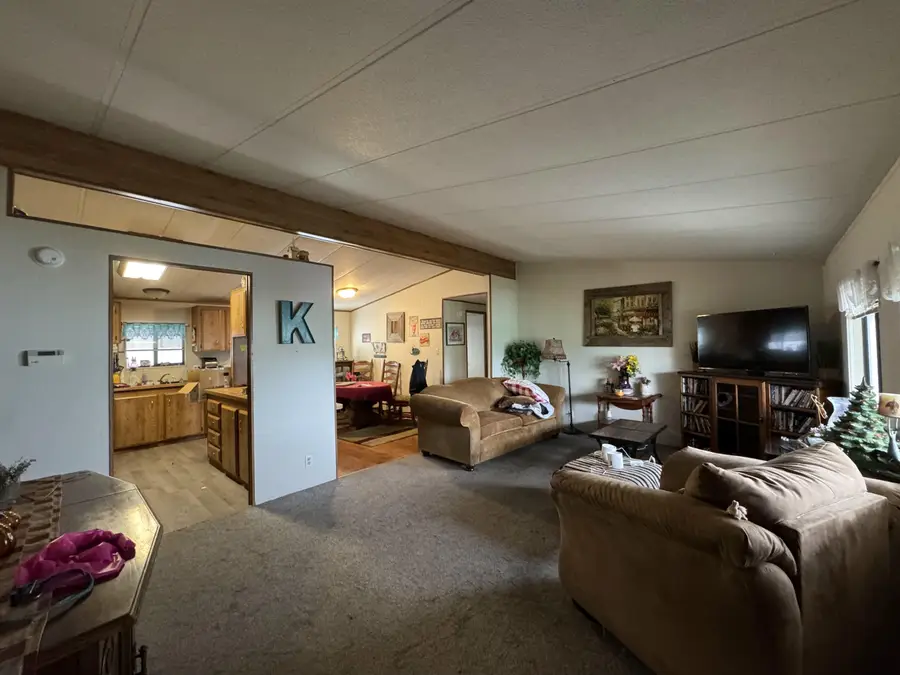 701 Tawn Cheree, Medford, OR 97501 - #3