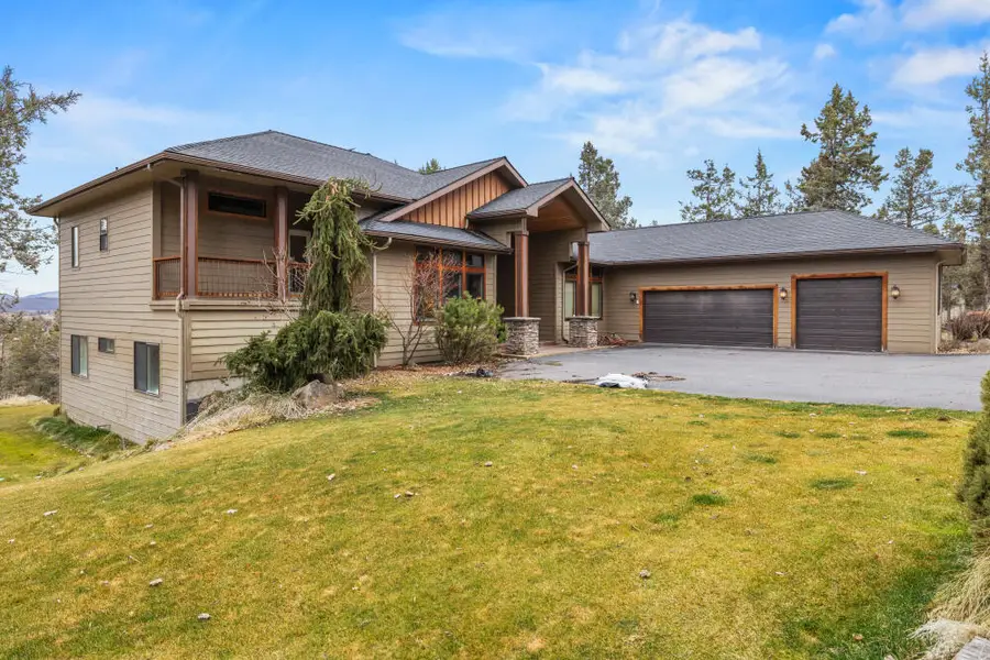 6447 Jake Road, Klamath Falls, OR 97601 - #3