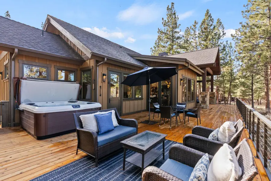 16892 Royal Coachman Drive, Sisters, OR 97759 - #2