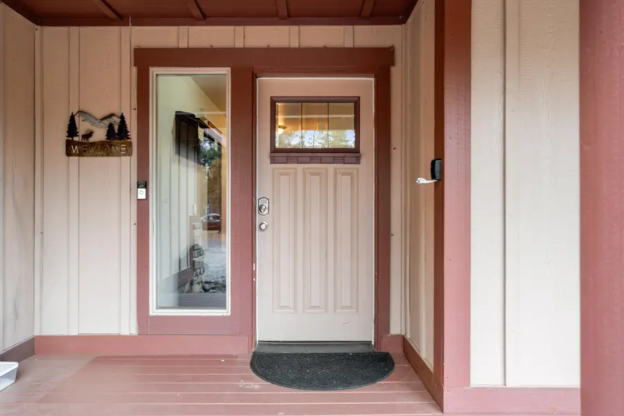 55387 Gross Drive, Bend, OR 97707 - #3