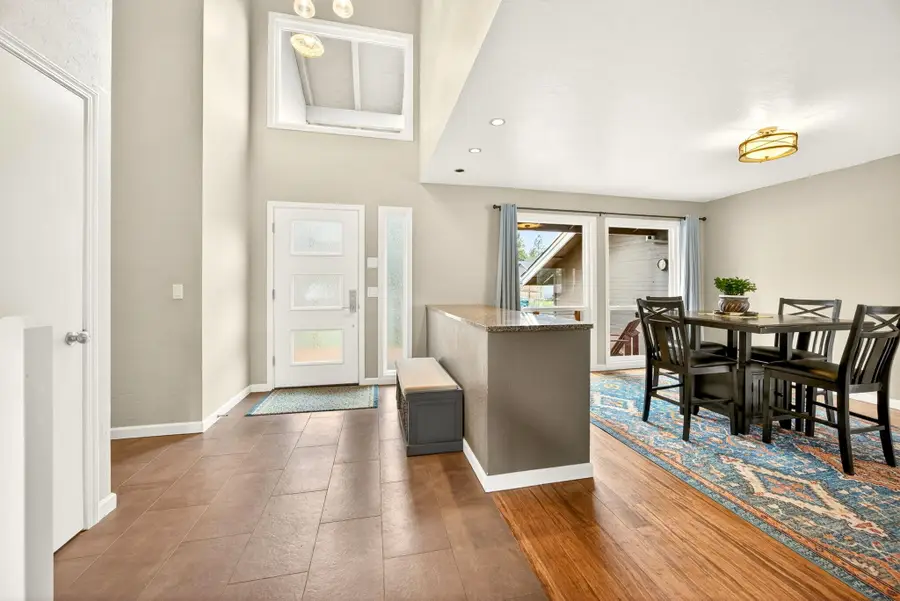 1075 Green Meadows Way, Ashland, OR 97520 - #3