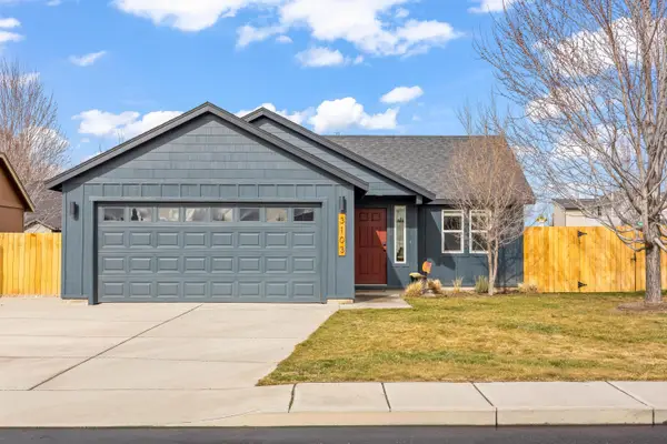 3103 SW Peridot Avenue, Redmond, OR 97756