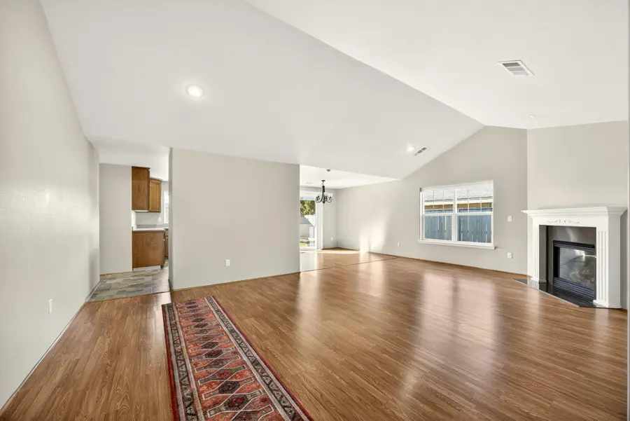 1247 Shafer Lane, Medford, OR 97501 - #2