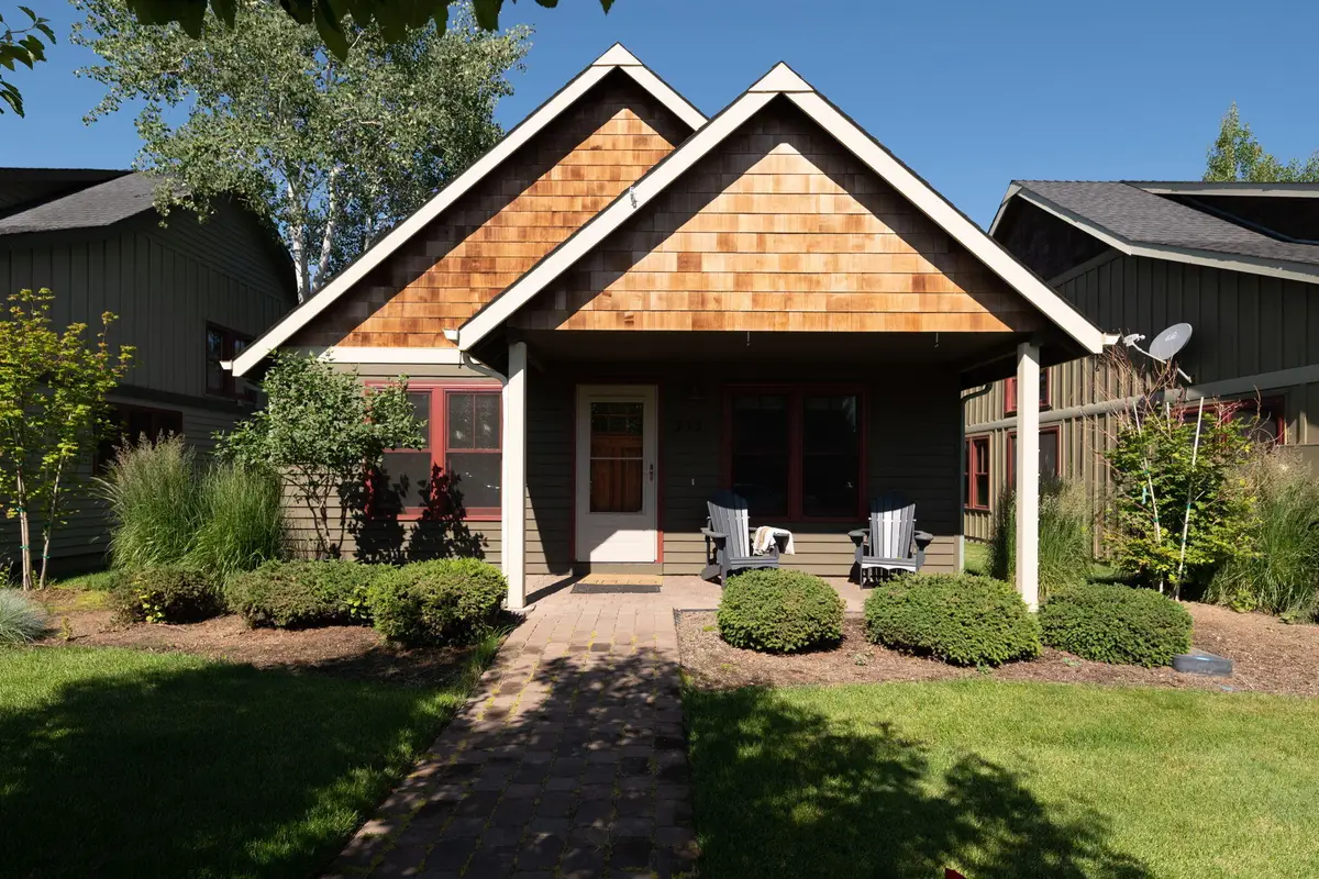 335 S Cottonwood Street, Sisters, OR 97759 - #1