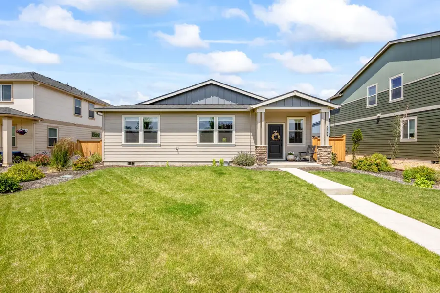 745 NE Union Loop, Prineville, OR 97754 - #2