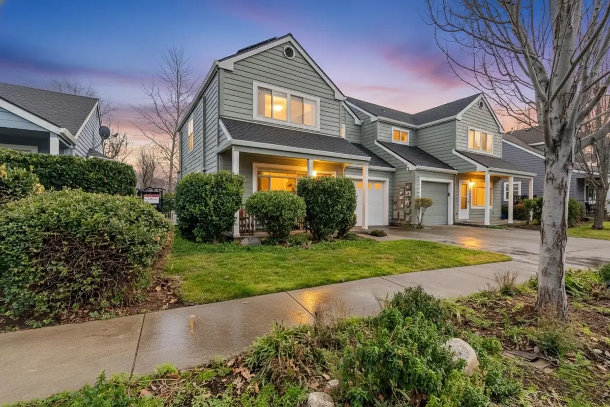 144 Crocker Street, Ashland, OR 97520 - #1