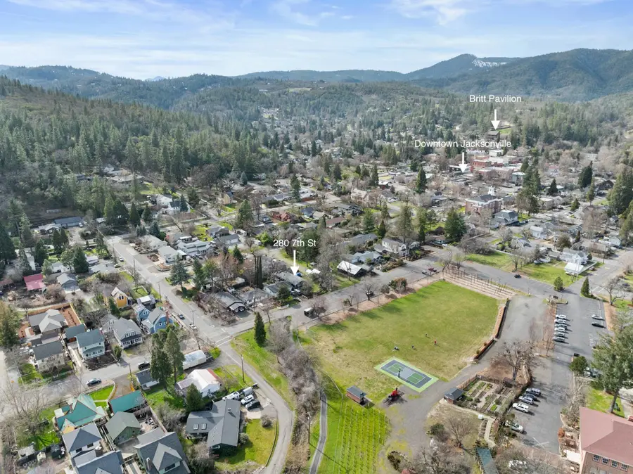 280 7th Street, Jacksonville, OR 97530 - #2